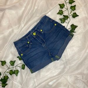 FALLS CREEK SHORTS • SIZE 8 • NEON GREEN HARDWARE & STITCHING • NWOT